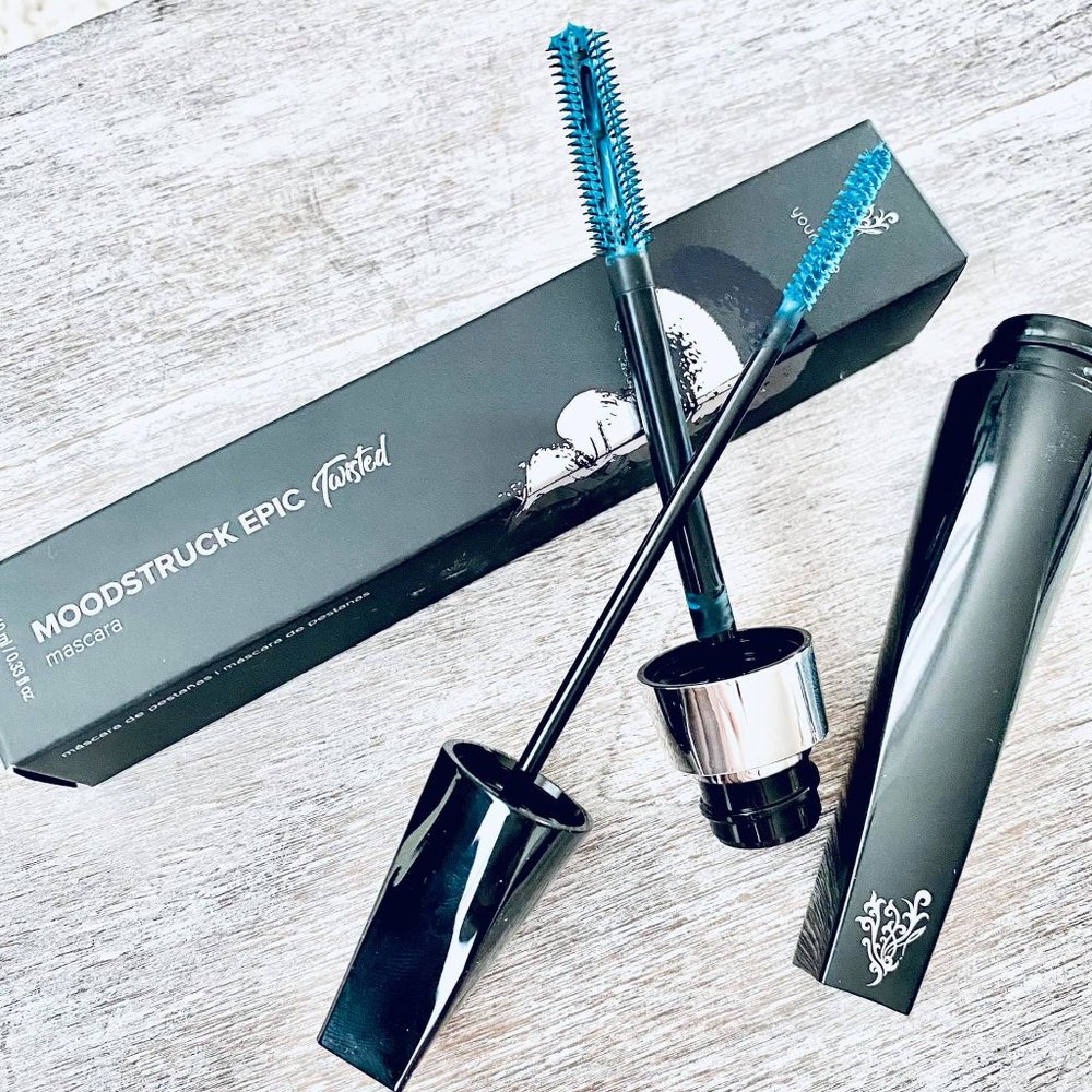 Younique Twisted Mascara/Teal